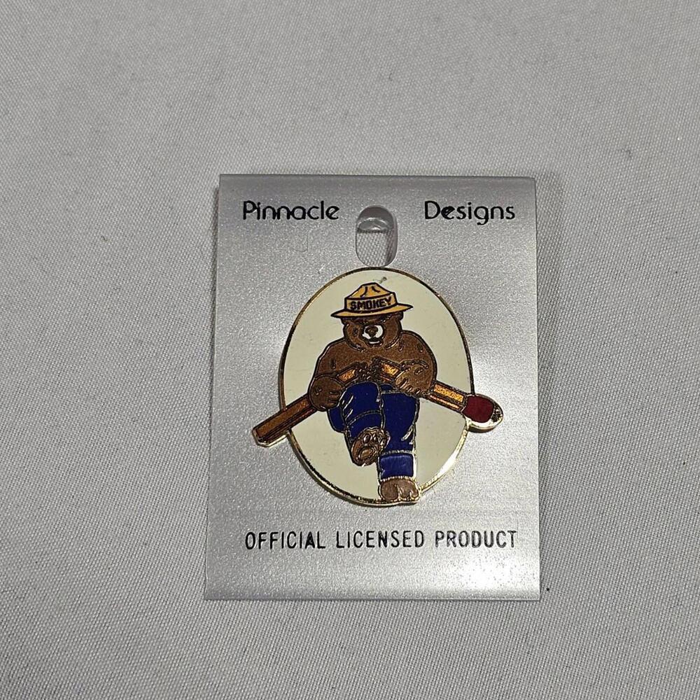 Vintage Pinnacle Designs Smokey The Bear Lapel Pin Forest Service. NOS - Picture 1 of 5